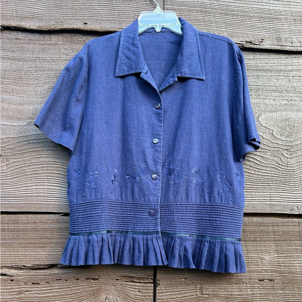 225.Vintage-Style Embroidered Short Sleeve Blouse